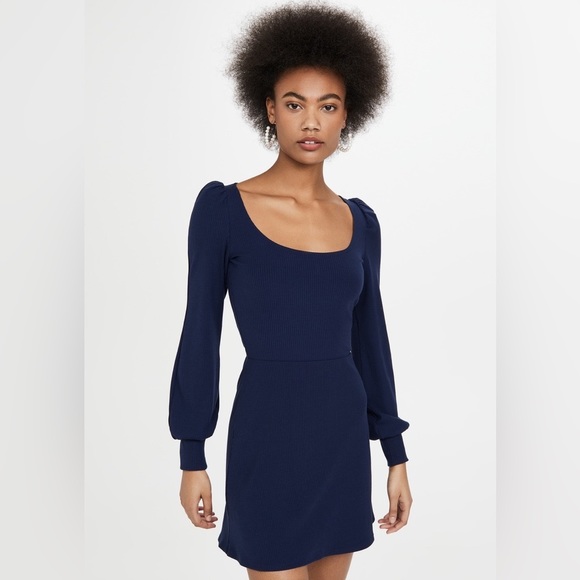 Reformation Linah Dress in Navy Size Medium - Picture 4 of 11